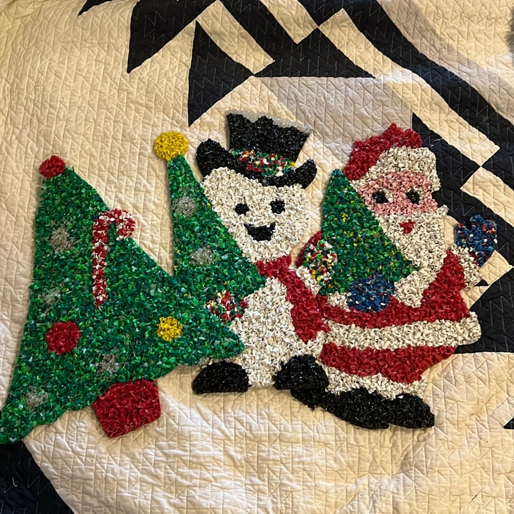 Lot 3 Vintage Christmas Popcorn wall art Santa tree snowman 18” wall decoration